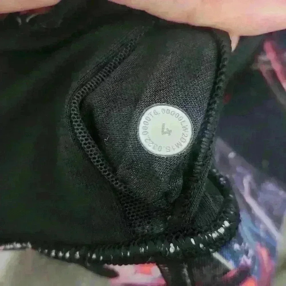 Lululemon Veiled Floral Black Multi Bra - Picture 6 of 6